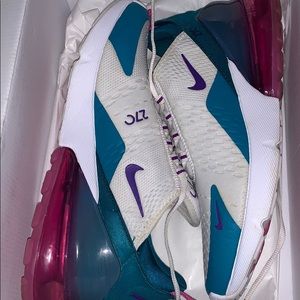 W Air Max 270